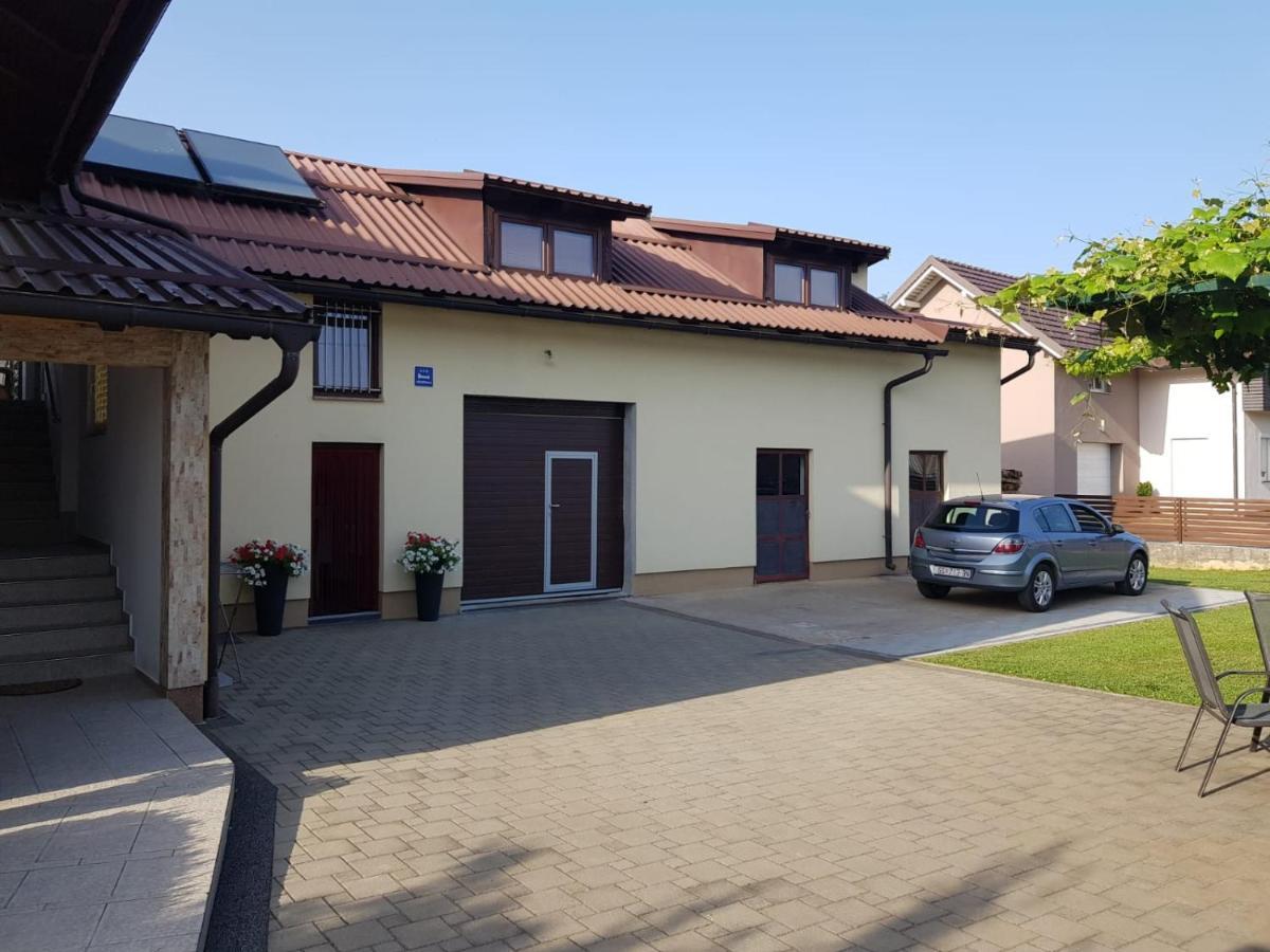 Apartament Apartman Diva Otočac Zewnętrze zdjęcie