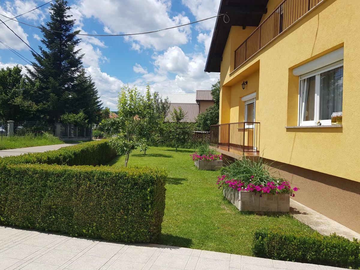 Apartament Apartman Diva Otočac Zewnętrze zdjęcie