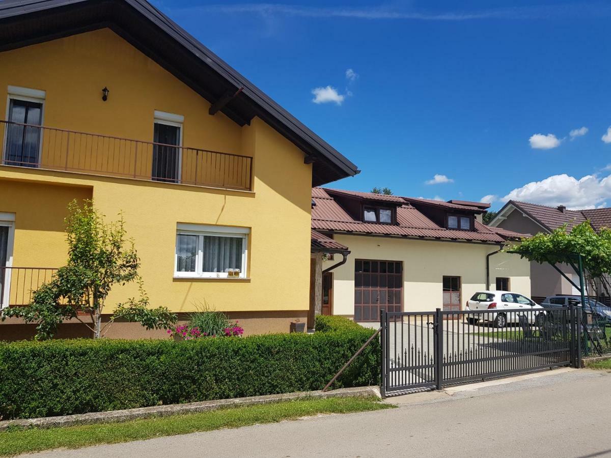 Apartament Apartman Diva Otočac Zewnętrze zdjęcie